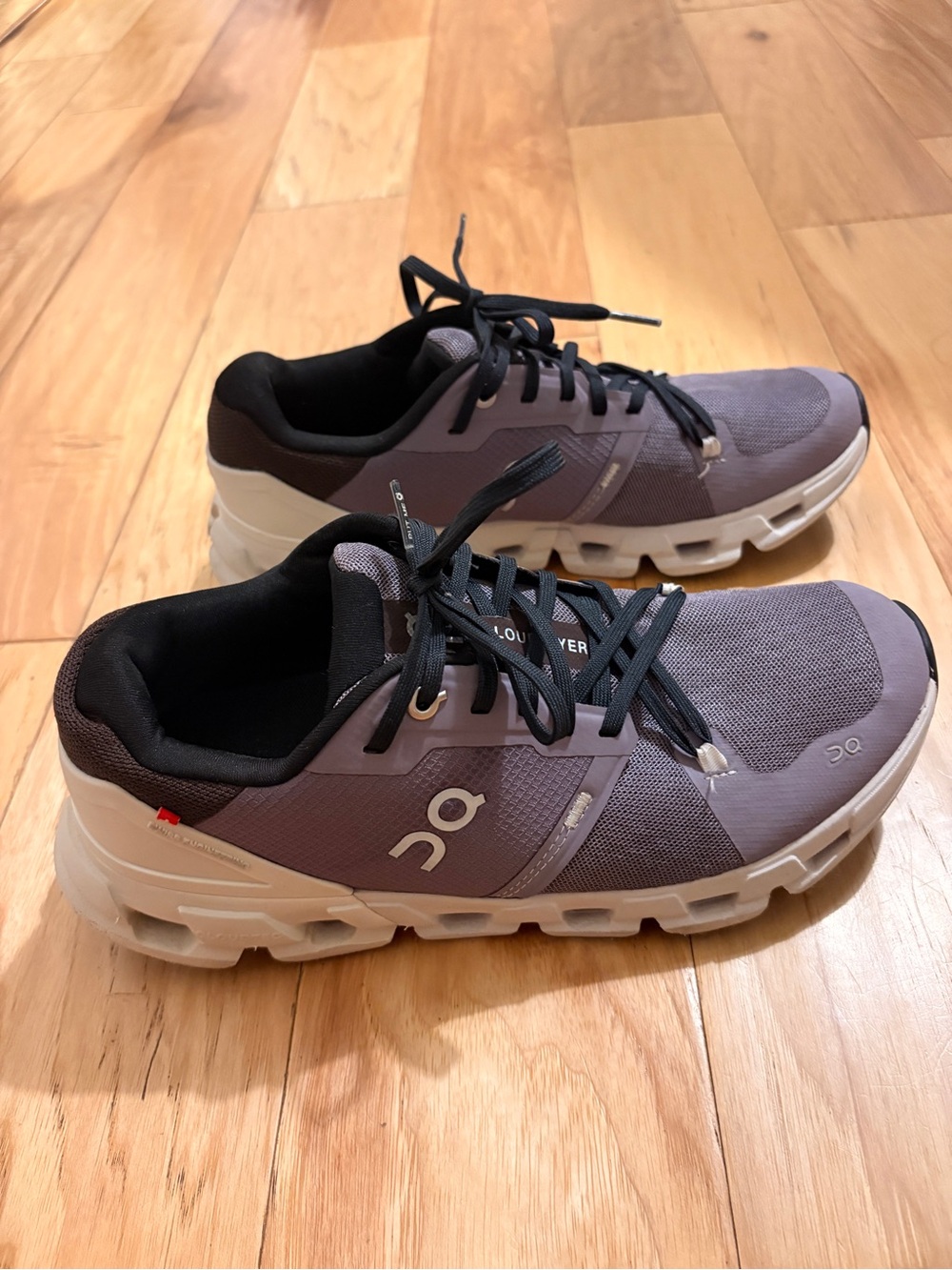 On Cloudflyer 4 Women’s Running Shoes Size 9.5